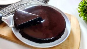 Dark Chocolate Cake Baking Tutorial